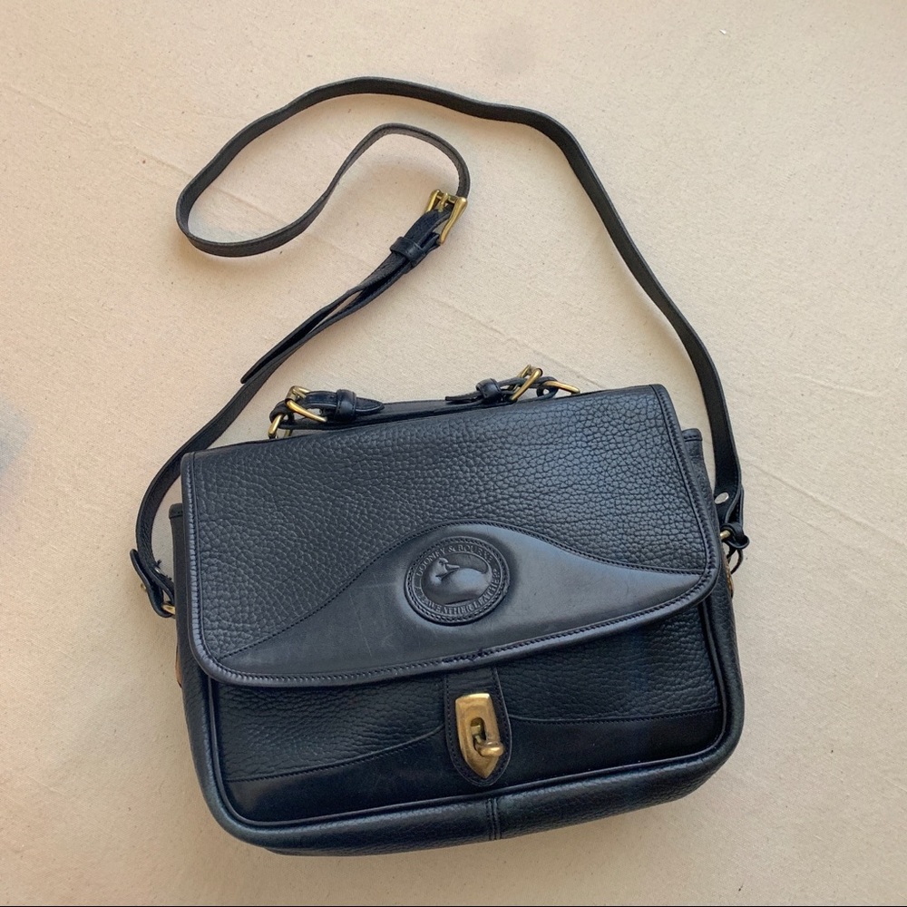 DOONEY&BOURKE Vintage Black carrier purse